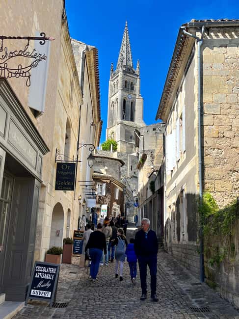 From Bordeaux: Saint-Emilion Guided Wine Tasting Tour - Second winery stop: aperitif, cheese pairing, and more tastings