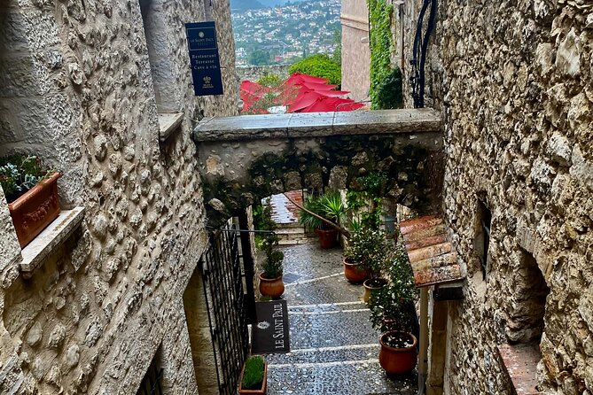 From Cannes Private Guided Tour - Guide quality: what you can expect from hosting (including Toufik)