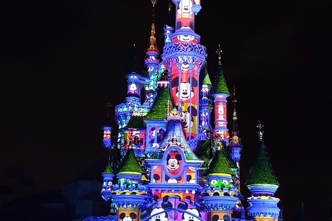 From CDG Airport to Disney or From Disney to CDG Airport (one way) - The 30 to 45 minute ride to Disneyland Paris