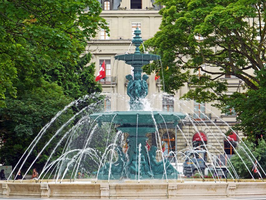 From Geneva: Guided Day Trip to Chamonix & Geneva City Tour - Geneva City Tour: Jet d’eau, Flower Clock, and International Geneva