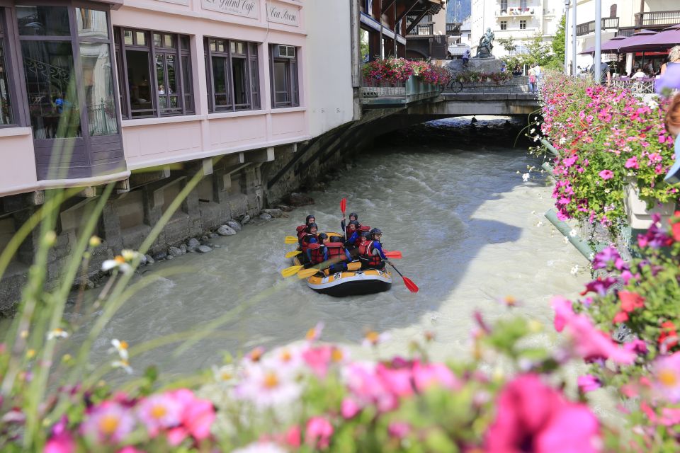 From Geneva: Self-Guided Chamonix-Mont-Blanc Excursion - Aiguille du Midi cable car at 3,842m: the one-hour payoff