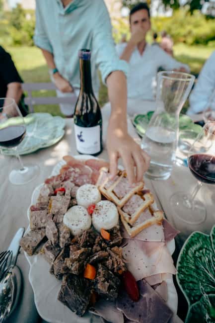 From Lyon: Beaujolais & Burgundy Private Tour by Defender - A full day from Lyon into two wine worlds