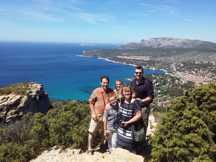 From Marseille: Bandol/Cassis Wine Tour with Viewpoint - What the private vehicle adds