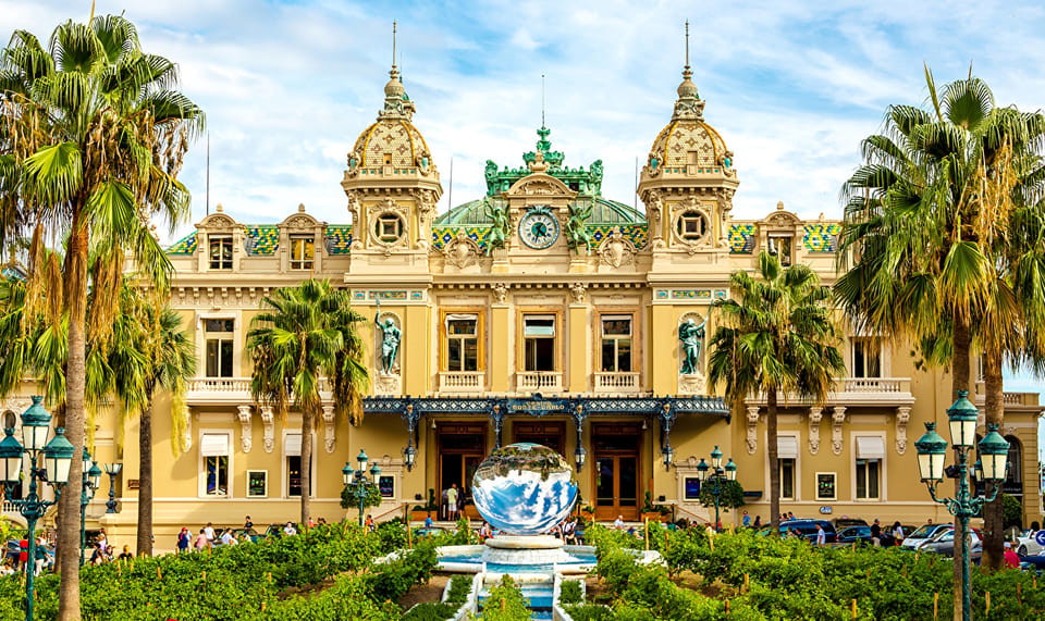 From Nice: Day Trip to Monte Carlo and Monaco Coast - Villefranche and the villas of Cap Ferrat