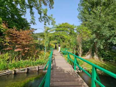 From Paris: Auvers-sur-Oise & Giverny Excursion - Leaving Paris in a private luxury van