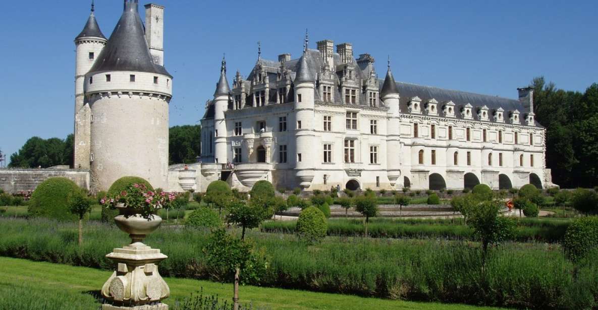 From Paris: Loire Valley Castles Full-Day Tour with Lunch - Chambord: Wandering the 13,000-Acre Park and the Royal Geometry