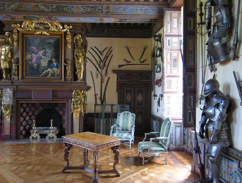 From Paris: Loire Valley Castles Tour with Hotel Transfers - Timing realities: long day, uneven ground, and lunch planning