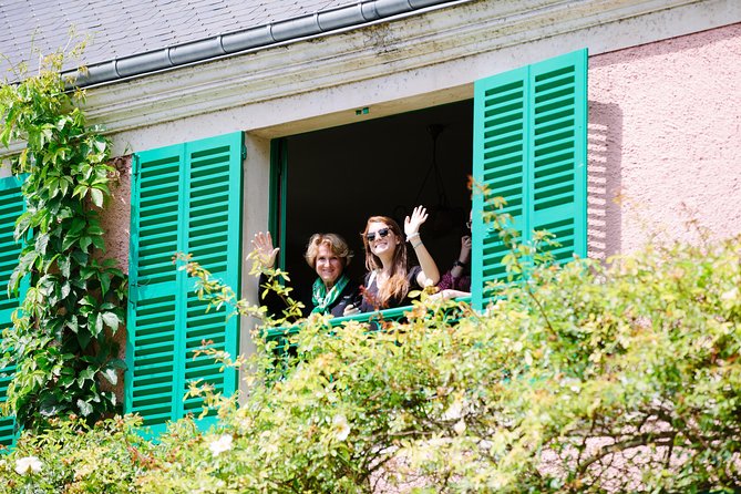 From Paris: Monet Gardens & Giverny Bike Tour with Picnic Stop - Value and price: why $143.91 can make sense