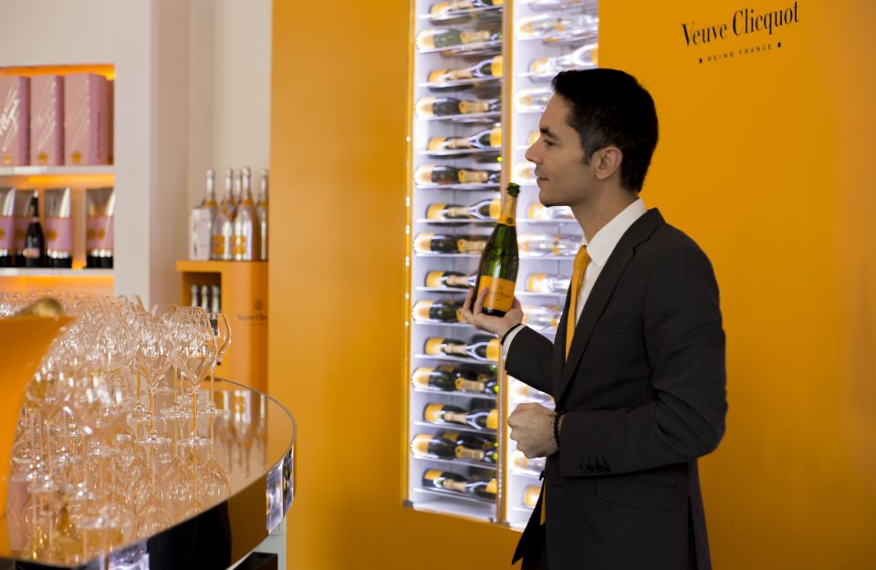 From Paris: Reims and Champagne Tasting Full-Day Tour - Lunch in Épernay: Why the Break Matters Between Tastings