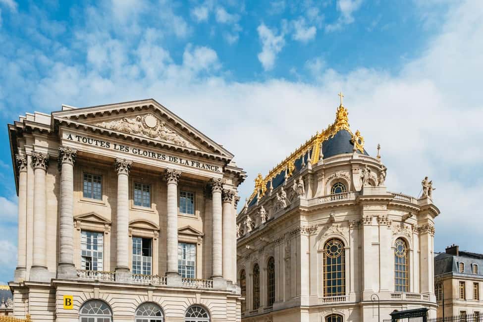 From Paris: Versailles Palace Guided Tour & Gardens Access - Versailles Palace by guided coach: why the format works