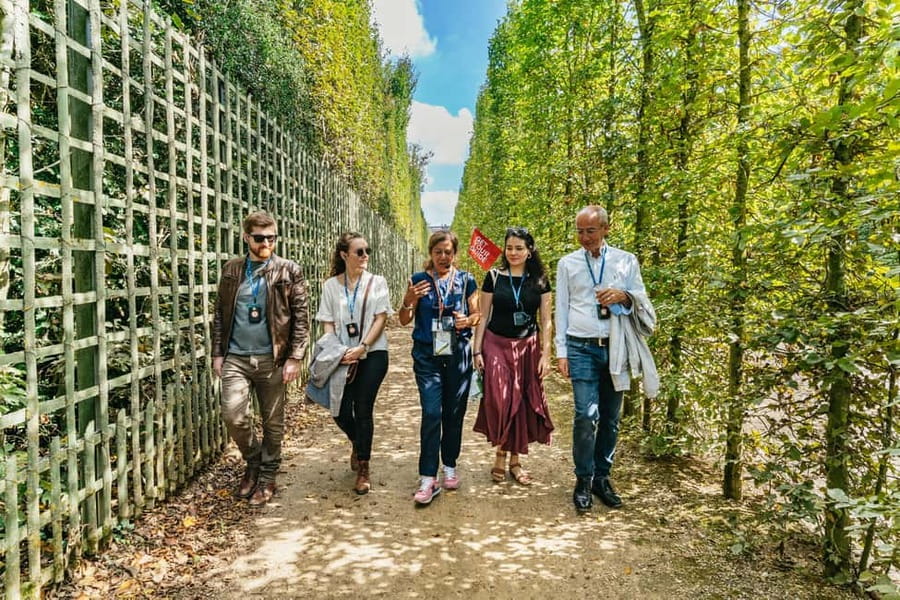 From Paris: Versailles Palace Guided Tour & Gardens Access - Getting from Paris: 62 Avenue de Suffren and the smooth start