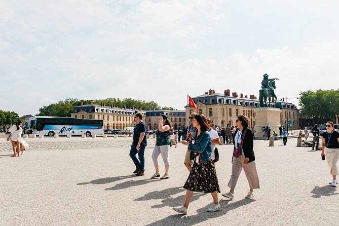 From Paris: Versailles Palace Live Tour with Gardens Access - Key things I’d focus on before you book