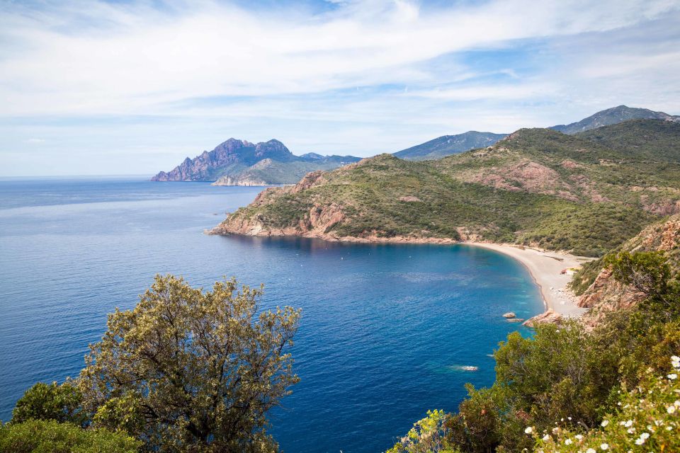 From Porto: Boat tour to the Calanches of Piana & Capo Rosso - A silent hybrid boat that lets the scenery do the talking