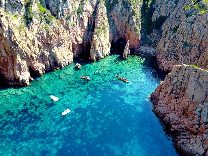 From Porto, Corsica: Piana Creeks Cruise - The 90-minute pace: enough time to feel it, not enough to relax forever