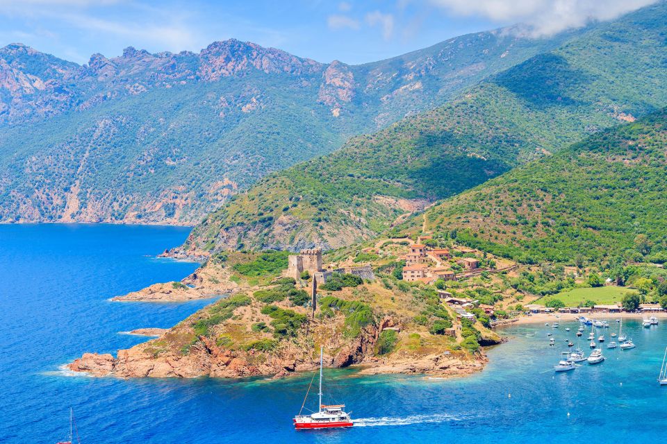 From Porto: Scandola & Girolata Tour by Boat - The optional Calanche de Piana stop: pink granite if you add it