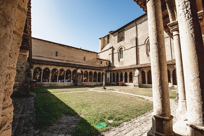 From Saint-Emilion : Electric Bike Day Tour with Wine Tastings and Picnic Lunch - Back to town: UNESCO village walking tour and 4 pm wine tasting