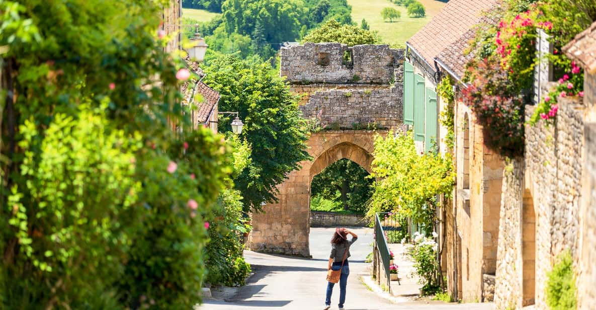 From Sarlat: Beynac & Domme Tour & Dordogne Boat Ride - Beynac’s castle-and-village combo: why the cliff mattered