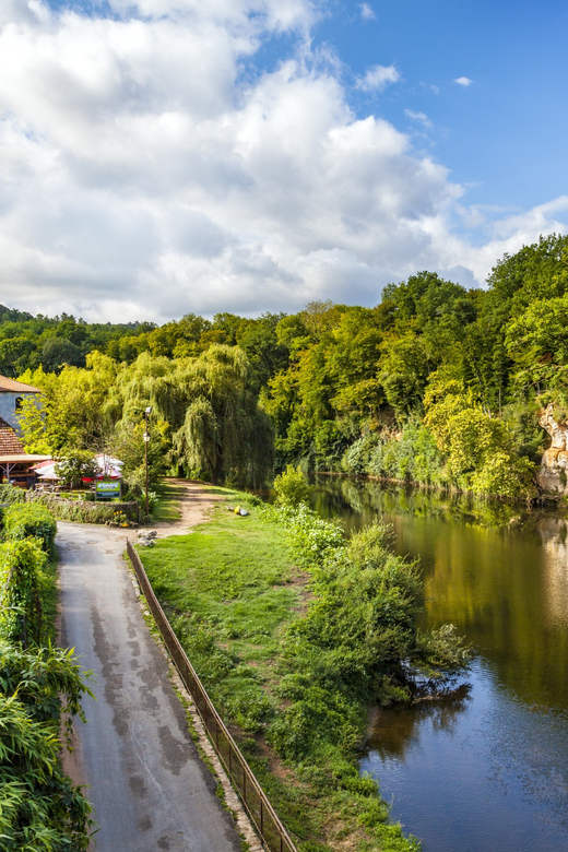 From Sarlat: Half-Day Skip-the-Line Lascaux IV Tour - Who this tour fits best (and who should skip it)