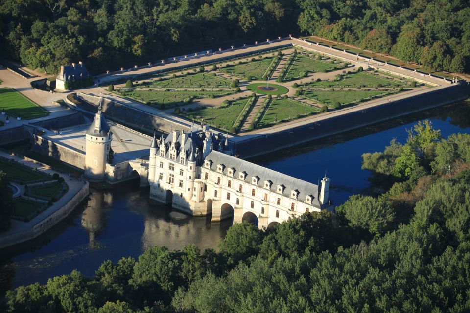 From Tours: Small Group Half Day Trip to Chenonceau Castle - Key points at a glance