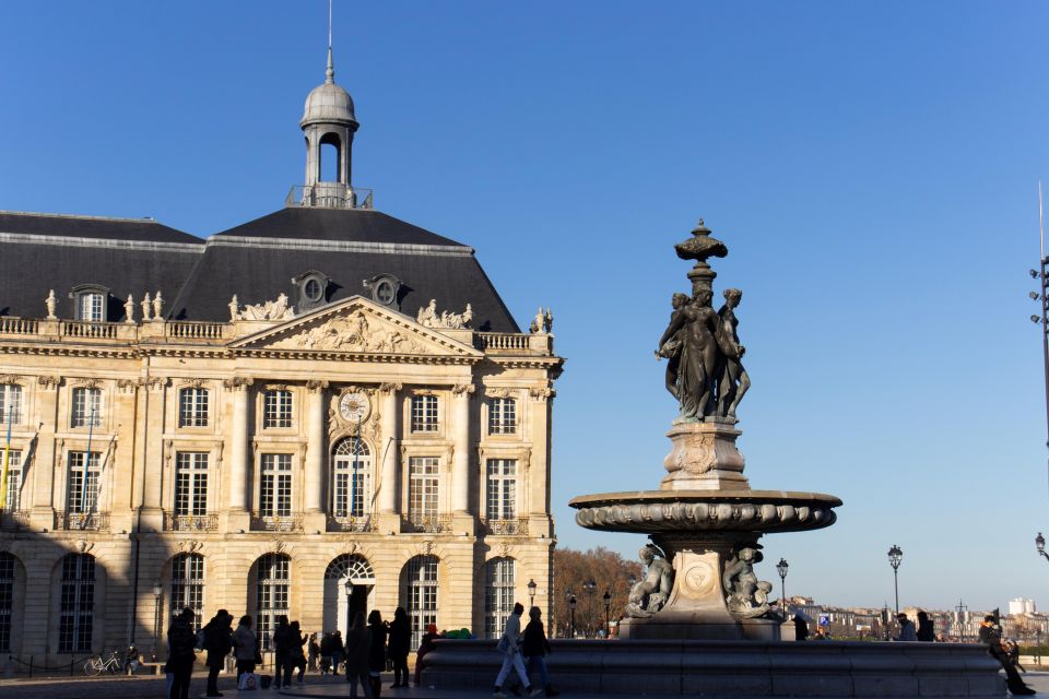 Full-Day Bordeaux gourmet tour & 2 chateau Medoc - Inside a classified-growth château