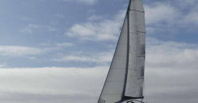 Full-day cruise with stopover on the island of Houat - Sailing the Baladeuzh toward Houat