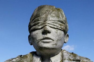 Full Day Private Battle of the Somme Tour from Albert - Thiepval confronts you with 72,000 names