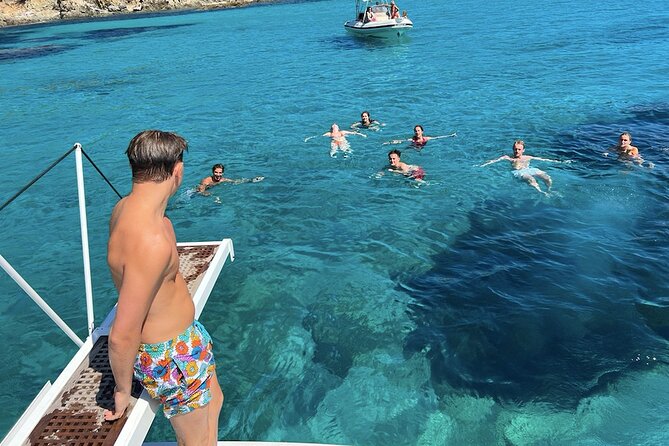 Full Day Private Yacht Charter on our Pershing 40 in Saint Tropez - Cap Taillat: the long look, the swim, and the blue-lagoon mood