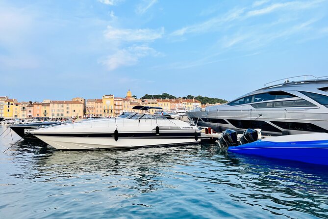 Full Day Private Yacht Charter on our Pershing 40 in Saint Tropez - Plage de l’Escalet and Cap Camarat: turquoise coastline and rugged views