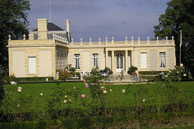 Full-day Saint-Emilion: Village, Undergrounds and Châteaux - Who this tour fits best
