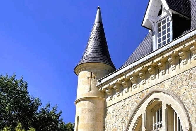 Full Day Tour Saint Emilion with lunch two Chateaux and Village - Small-group pace: why eight people feels different