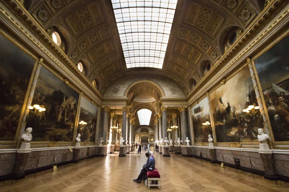 Gardens of Versailles Walking Tour & Palace Entry - Versailles Palace Highlights: Timed Entry + Orientation Before You Wander