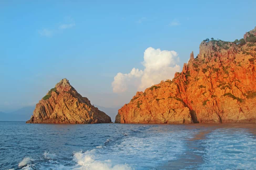 Girolata - Scandola - Scandola’s cliffs and unusual rock forms