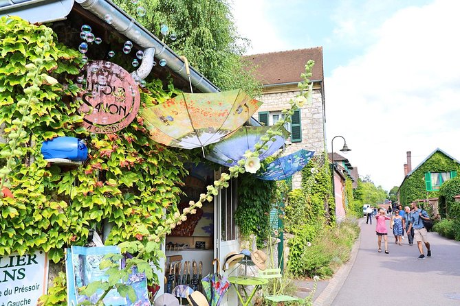 Giverny and Monet's Garden Half-Day Trip from Paris - Why the Small-Group Format Matters (Even When You Explore on Your Own)