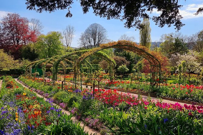 Giverny and Rouen Private Full Day Tour from Paris Van and Guide - From Monet’s flowers to Rouen’s Gothic streets