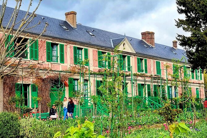 Giverny and Rouen Private Full Day Tour from Paris Van and Guide - Inside Monet’s pink house and studio