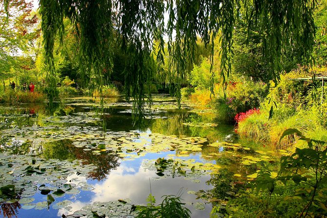 Giverny and Versailles Small Group Day Trip from Paris with Lunch - Price and what’s actually included (why it costs what it costs)