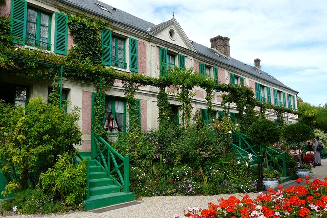 Giverny and Versailles Small Group Day Trip from Paris with Lunch - Hall of Mirrors and the Dauphin/Dauphine apartments: what to look for