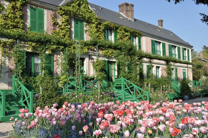 Giverny: Monet's House & Gardens Private Guided Walking Tour - Why Monet’s Giverny home matters