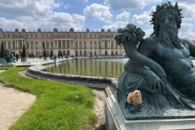 Giverny & Versailles Private Guided Tour with Ticket Entry - Pickup in central Paris: what your 8:00 am start really means