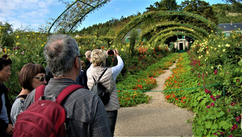Giverny Village Walking Tour & Skip-the-Line to Monet Garden - Price and Value: Is $64 Worth It?