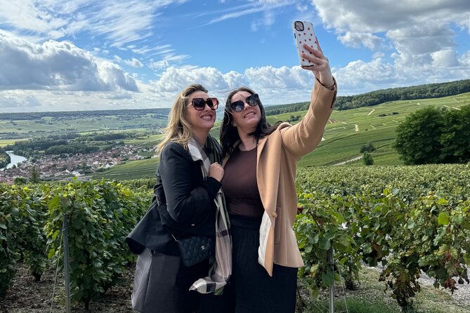 Gold Champagne Experience from Reims (Private Full day tour) - Cramant and lunch in the Côte des Blancs