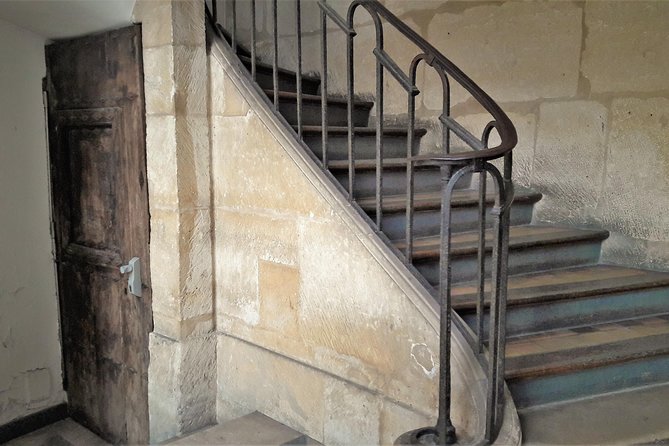 Gothic Paris - Castles & Cathedrals (Marais History Walk-Small Group Tour) - Key points to know before you book
