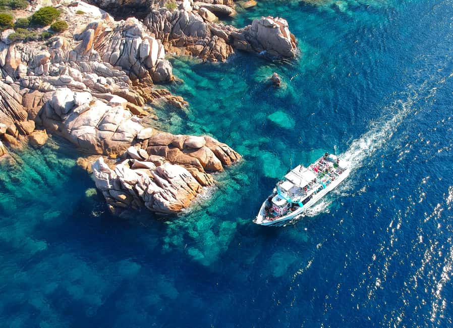 GRAND TOUR SITES CLASSÉS Vision sous-marine,baignade,boisson - Who should book this boat tour (and who might pass)