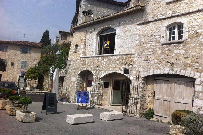 Grasse perfumery Fragonard, Gourdon, Tourettes Sur Loup, Saint Paul De Vence - Nice to Provence hill towns: the pickup makes it feel simple