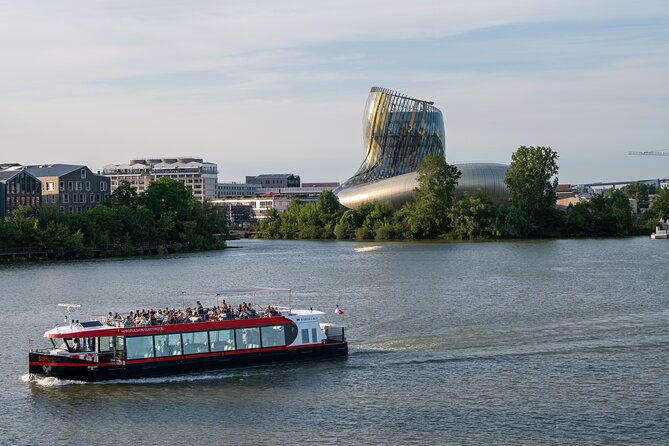 GUIDED CRUISE – BORDEAUX UNESCO - Where you meet (and how to avoid the first-speed-bump)
