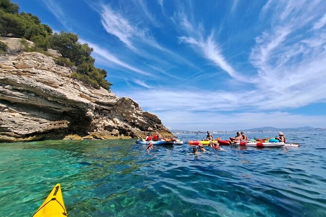 Guided kayak excursion in creeks - Logistics that matter: meeting point, bathrooms, and what to bring