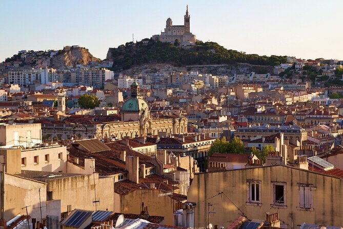 Guided Tour in Marseille: Vieux Port & Old City - Vieux Port first: get your bearings in 30 minutes