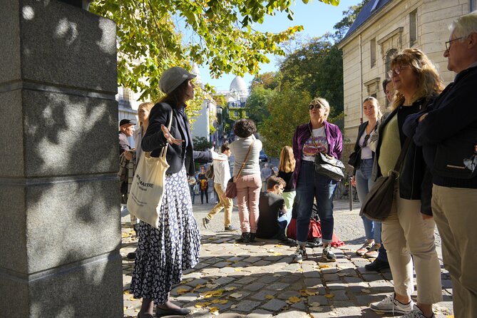 Guided tour of Montmartre in songs with a professional - Montmartre in songs: why this tour feels different