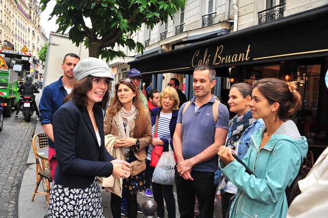 Guided tour of Montmartre in songs with a professional - Theatre Lepic and Claude Lelouch’s Montmartre tie-in