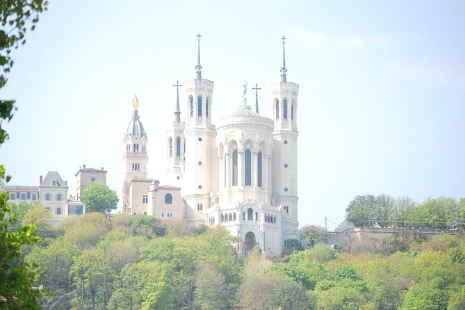 Guided tour of the Basilica of Fourvière and Gallo-Roman site of Lyon - Inside the Basilica of Notre-Dame de Fourvière